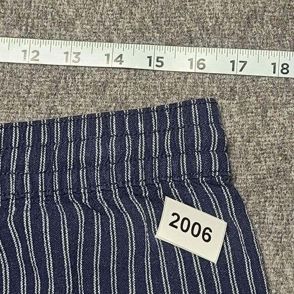 St John's Bay Womens Shorts Large Linen Blend Navy Stripe Beach Party Outdoor - Picture 8 of 9